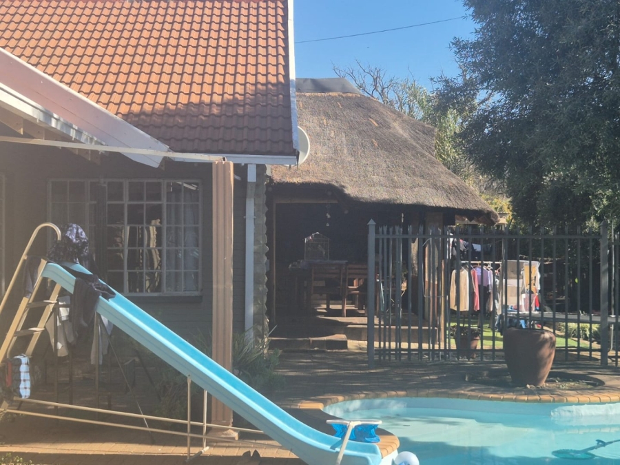 4 Bedroom Property for Sale in Fichardt Park Free State